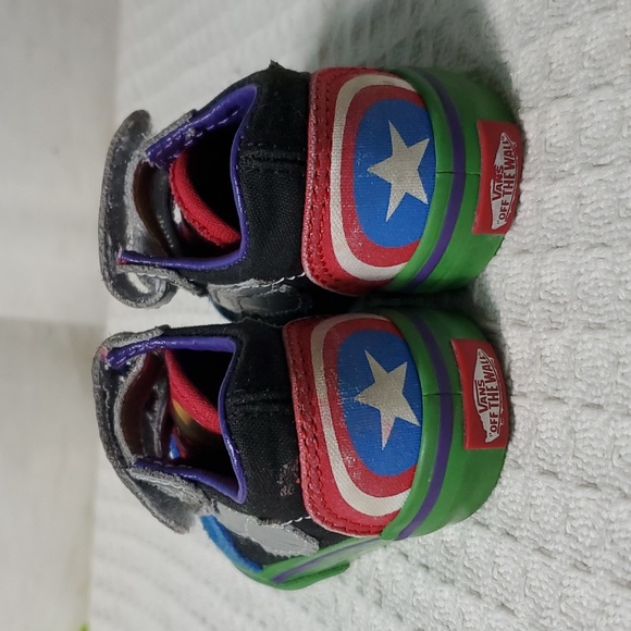 Vans/Marvel Kids Captain America old Sneakers size 5 - Picture 5 of 9